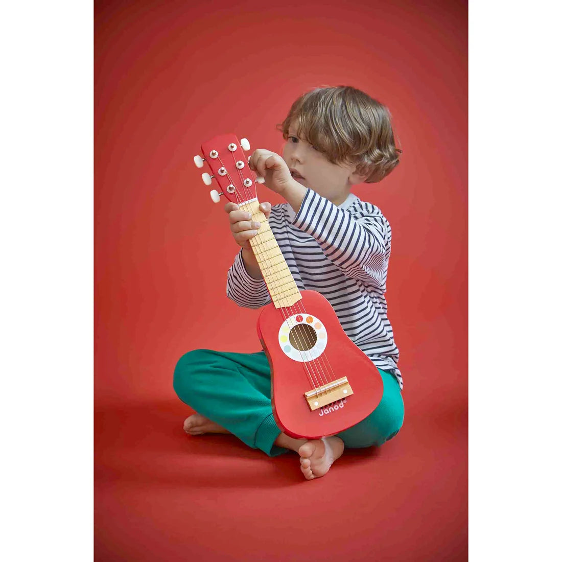 CONFETTI - MA PREMIÈRE GUITARE