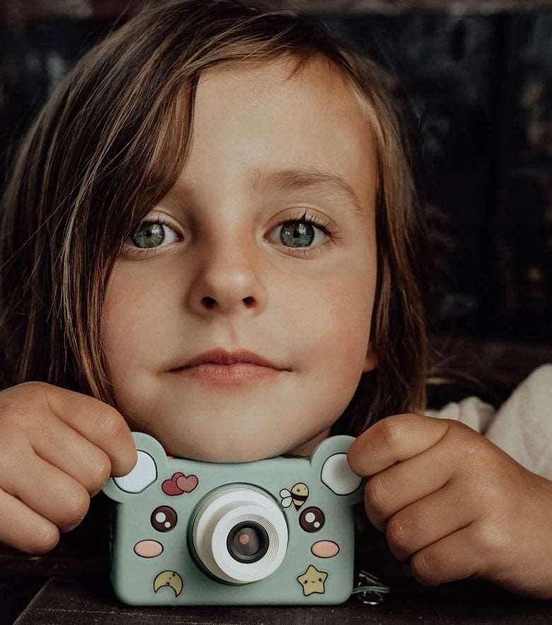 Caméra Model C / Mikayo