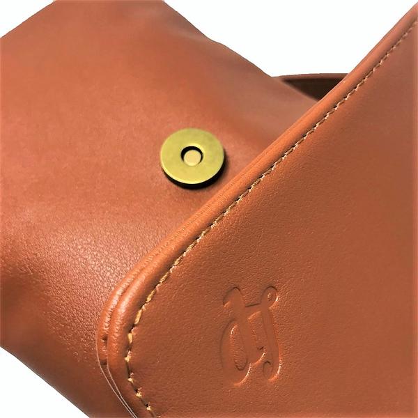 Mini sac à bandoulière (Similicuir) - Caramel