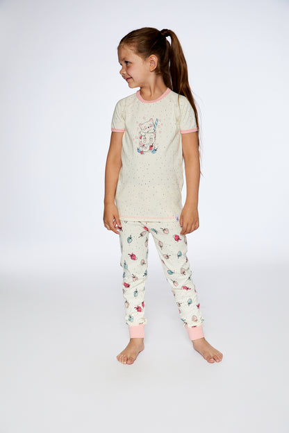 Pyjama 2 pièces «Fraises» en coton organique F30PG14-071 - 2 à 12 ans