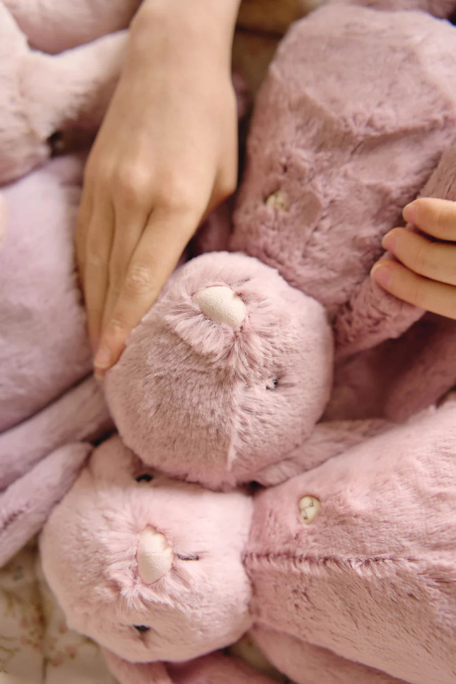 PELUCHE PÉNÉLOPE LE LAPIN - BLOSSOM