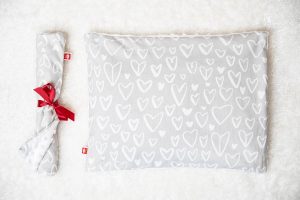 Oreiller pour enfant - Cœur gris